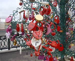 Tree-of-Love-Moscow-River